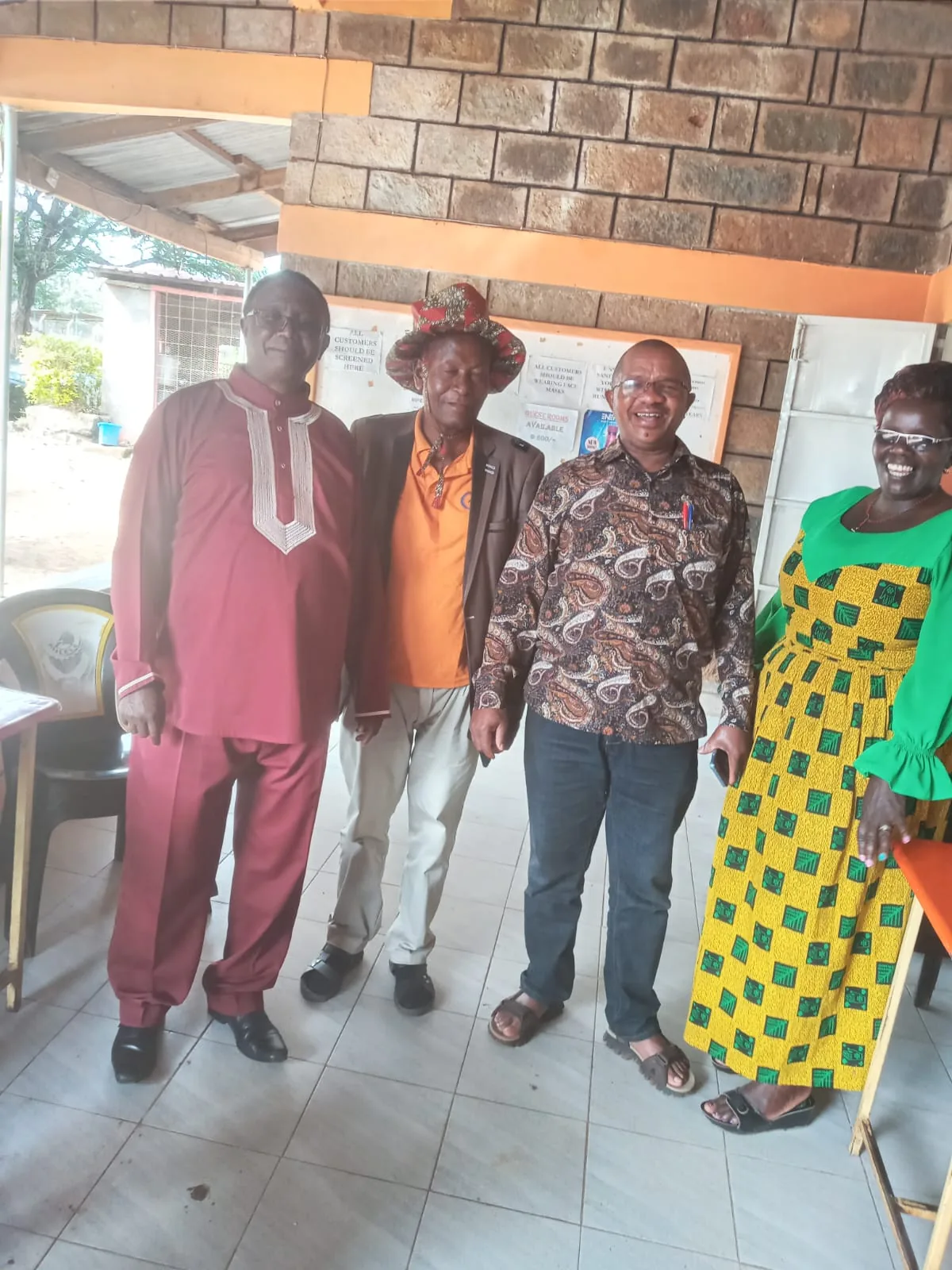 Senior alumni reconnect with their former teacher.