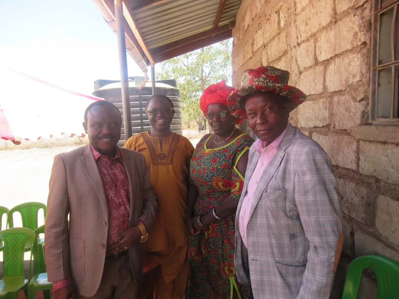 Senior alumni reconnect with their former teacher.